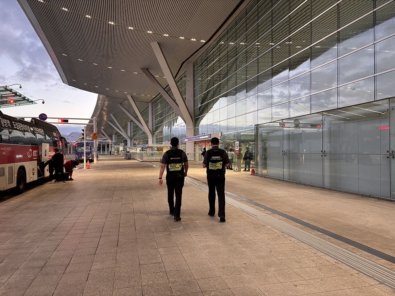 인천국제공항 여객터미널 내부 전경