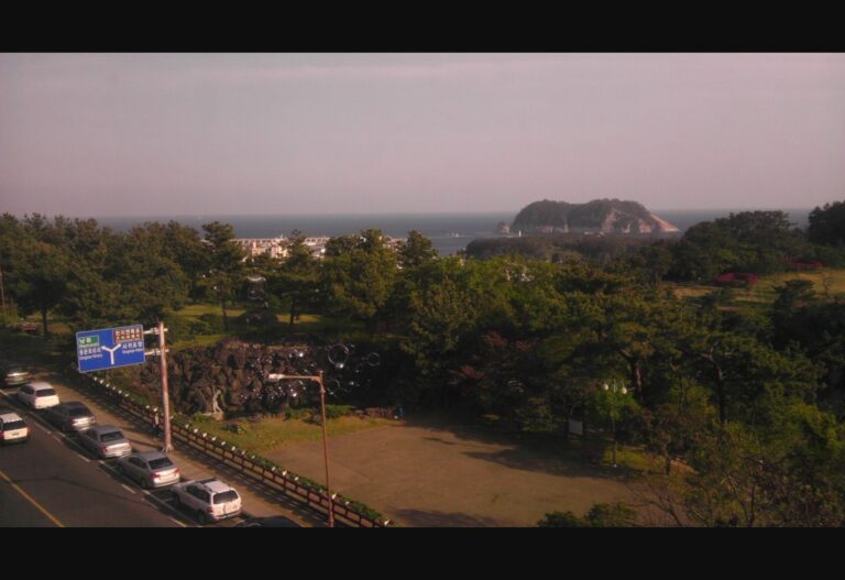 제주 서귀포 시내 도로와 숙박 지역 전경